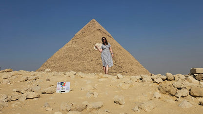 Pyramids & Museum Small Group Tour by Van from Hurghada to Cairo