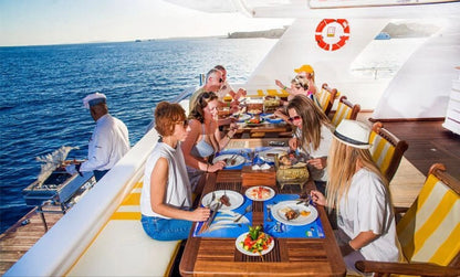 Elite vip snorkeling cruise with BBQ buffet lunch